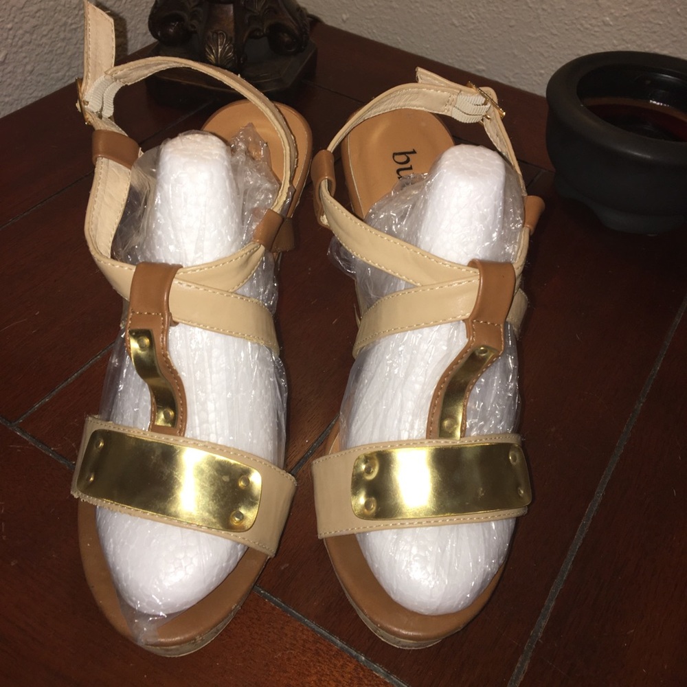 Bucco Wedges